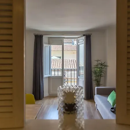 Urbe10 Plaza De La Merced 1 Bedroom Apartment *